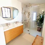 Family House 190 M2 - 3 Bedrooms, 2 Bathrooms