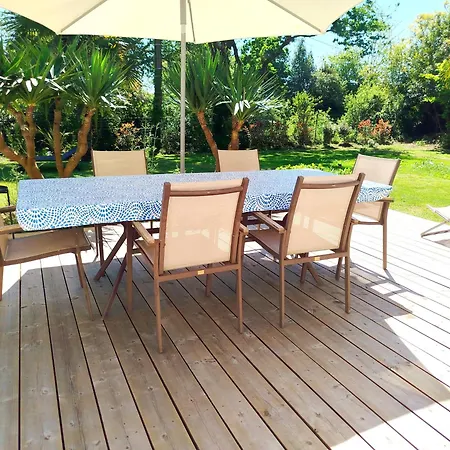 Family House 190 M2 - 3 Bedrooms, 2 Bathrooms *
